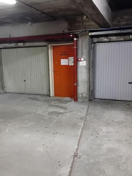 לימוז' T2- 40 M2- Place Parking Souterrain -Fibre מראה חיצוני תמונה